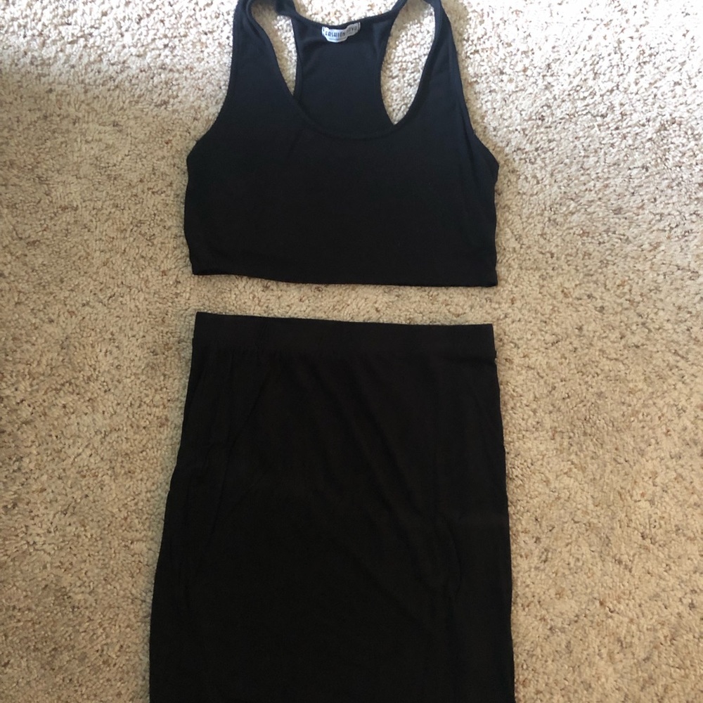 Crop top & matching skirt